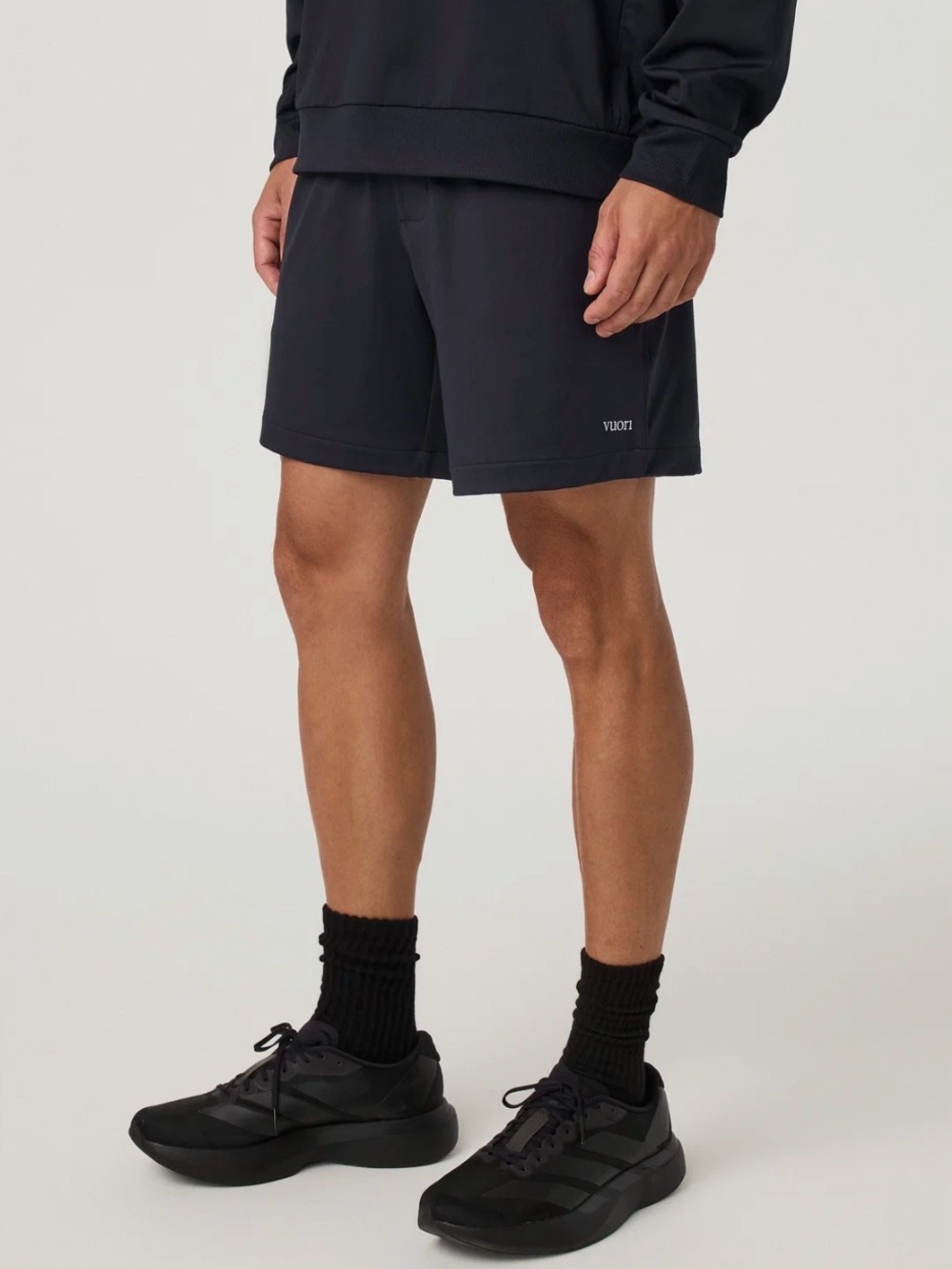 Vuori Men’s “Sunday Track” Short 6” Inseam Linerless (L)
